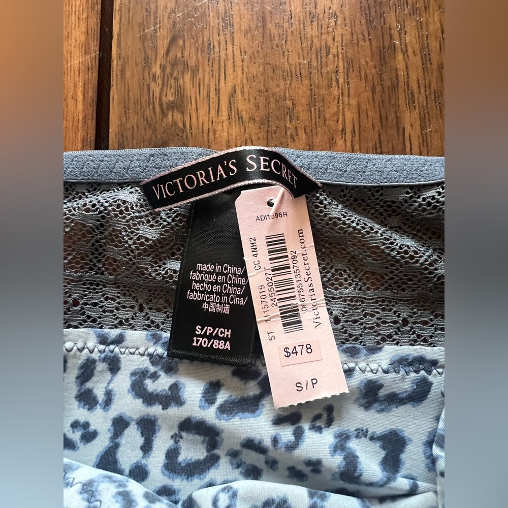 NWT blue cheetah print Victoria’s Secret bodysuit small - Picture 3 of 3